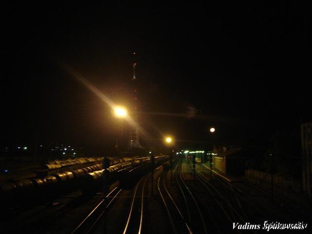 Ж/д вокзал ночью