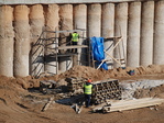 Строительство путепровода (март 2011)