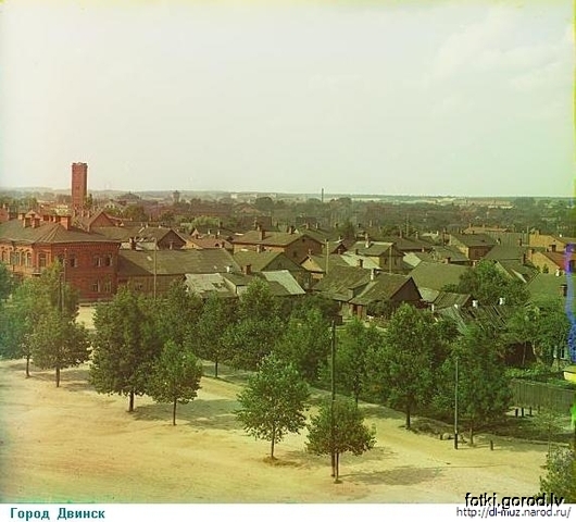 г. Двинск. Вид с юго-востока с колокольни военного собора.
